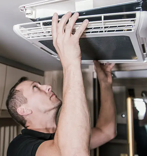  Professional Licensed And Insured Cleaners in Hunters Creek, FL